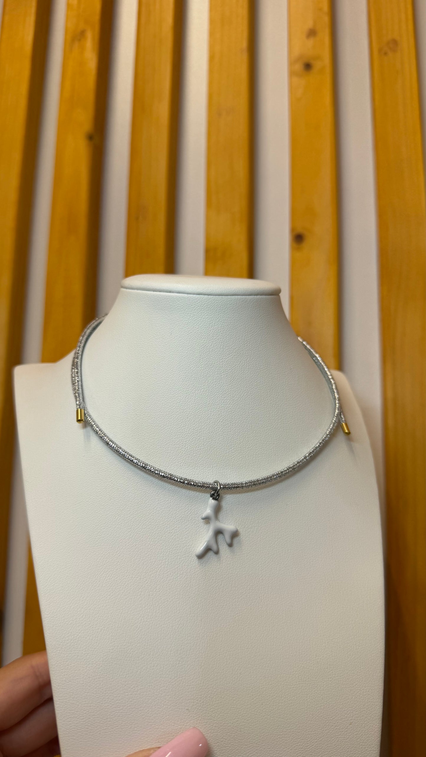 Collana Magnetica