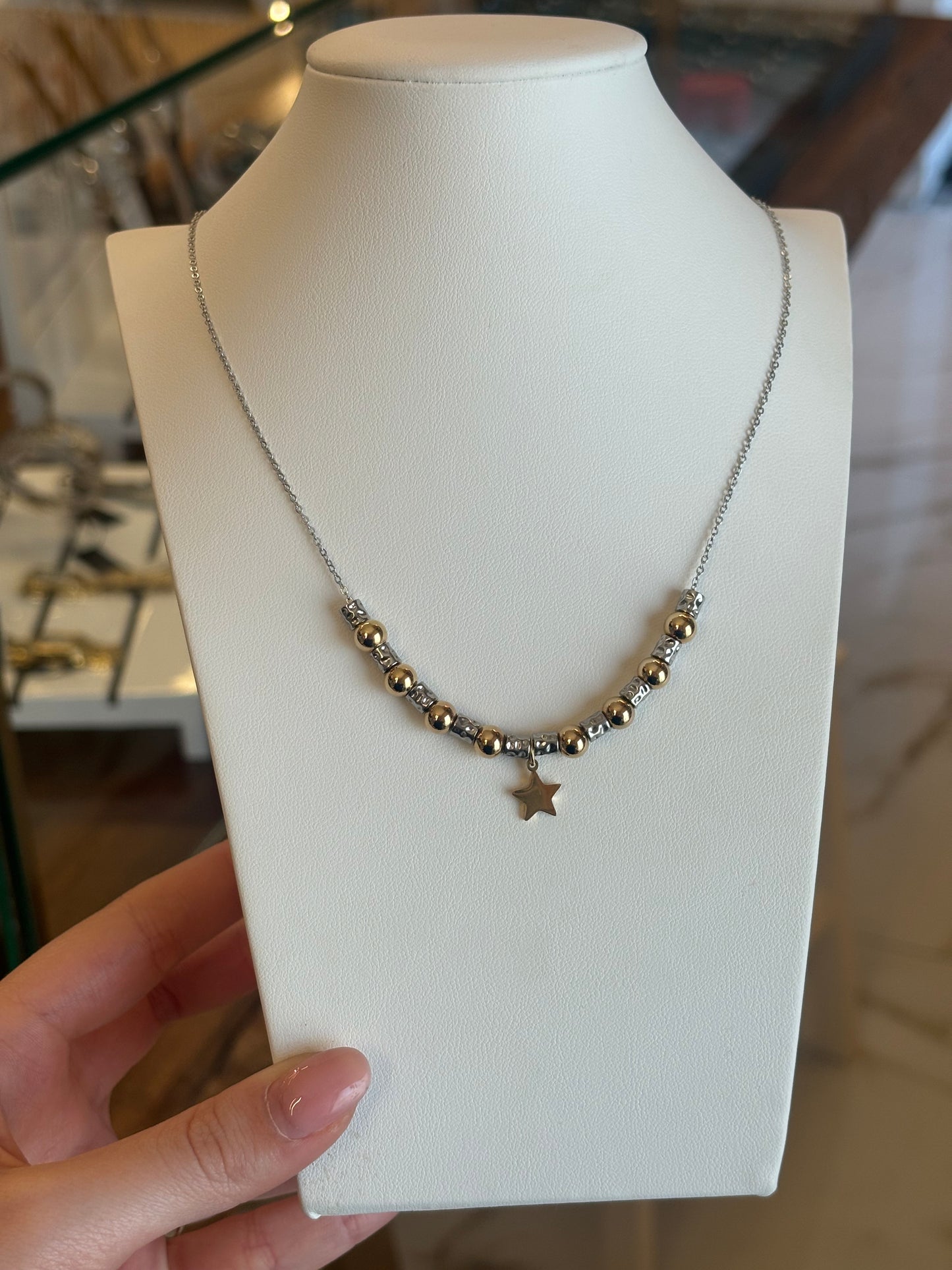 Collana Vanity con pendente Gioielleria Riccardi.