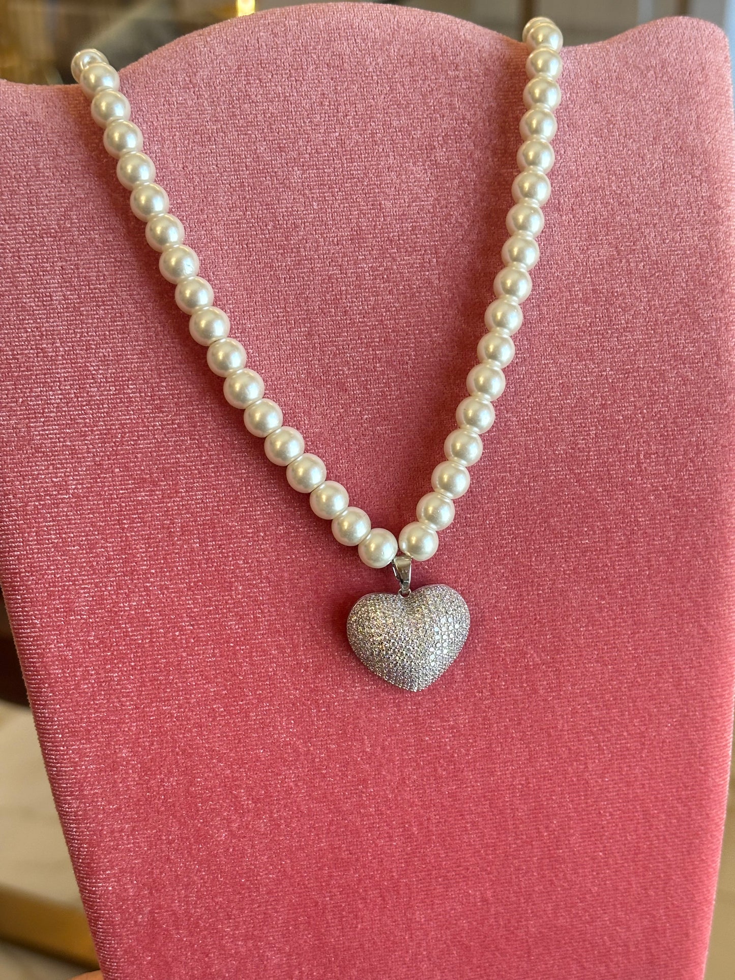 Colla da di perle con cuore Gioielleria Riccardi.